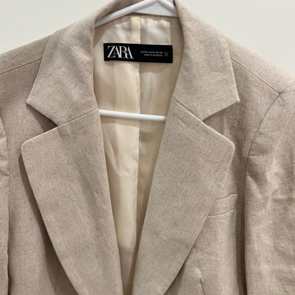Beige blazer ZARA